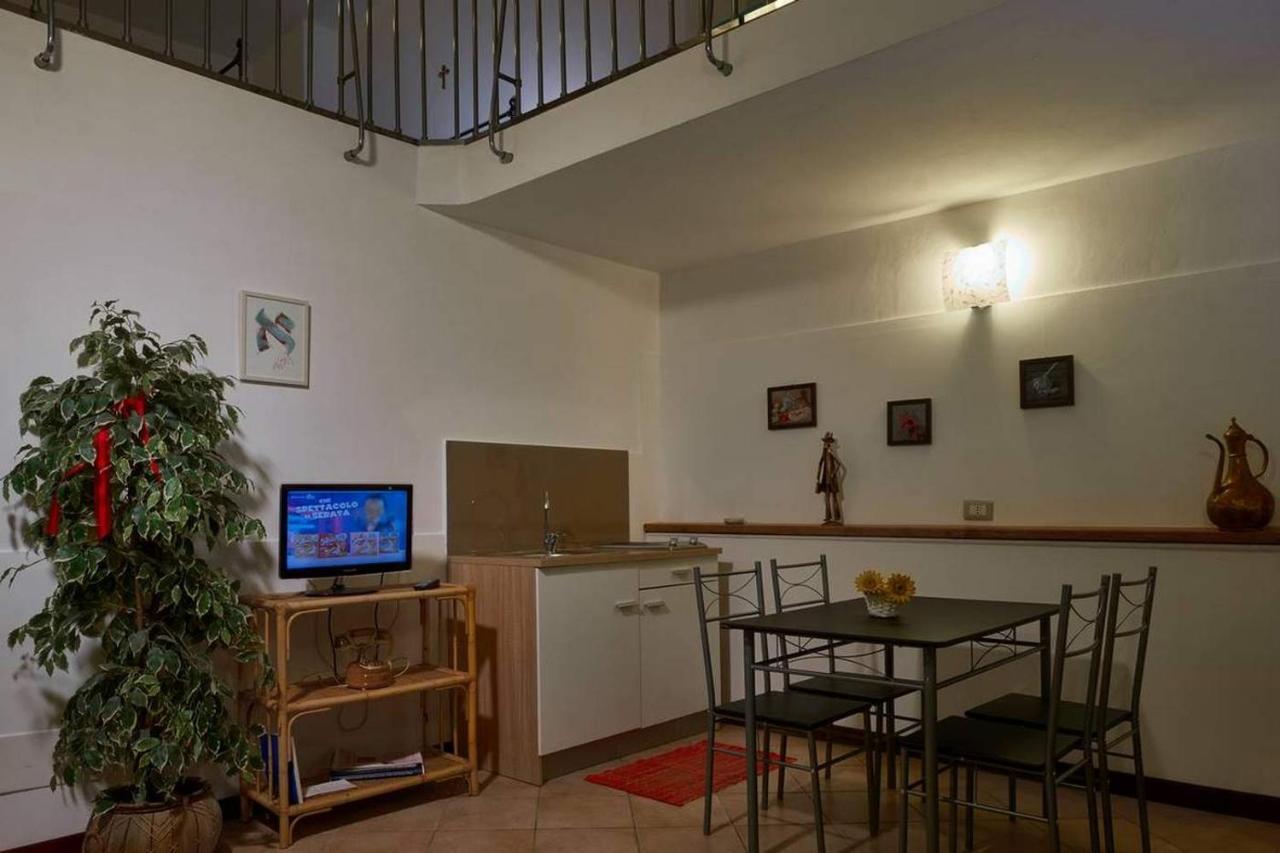 La Casa Di Gloria - Residence Affitta Camere Бадья-Праталья Экстерьер фото
